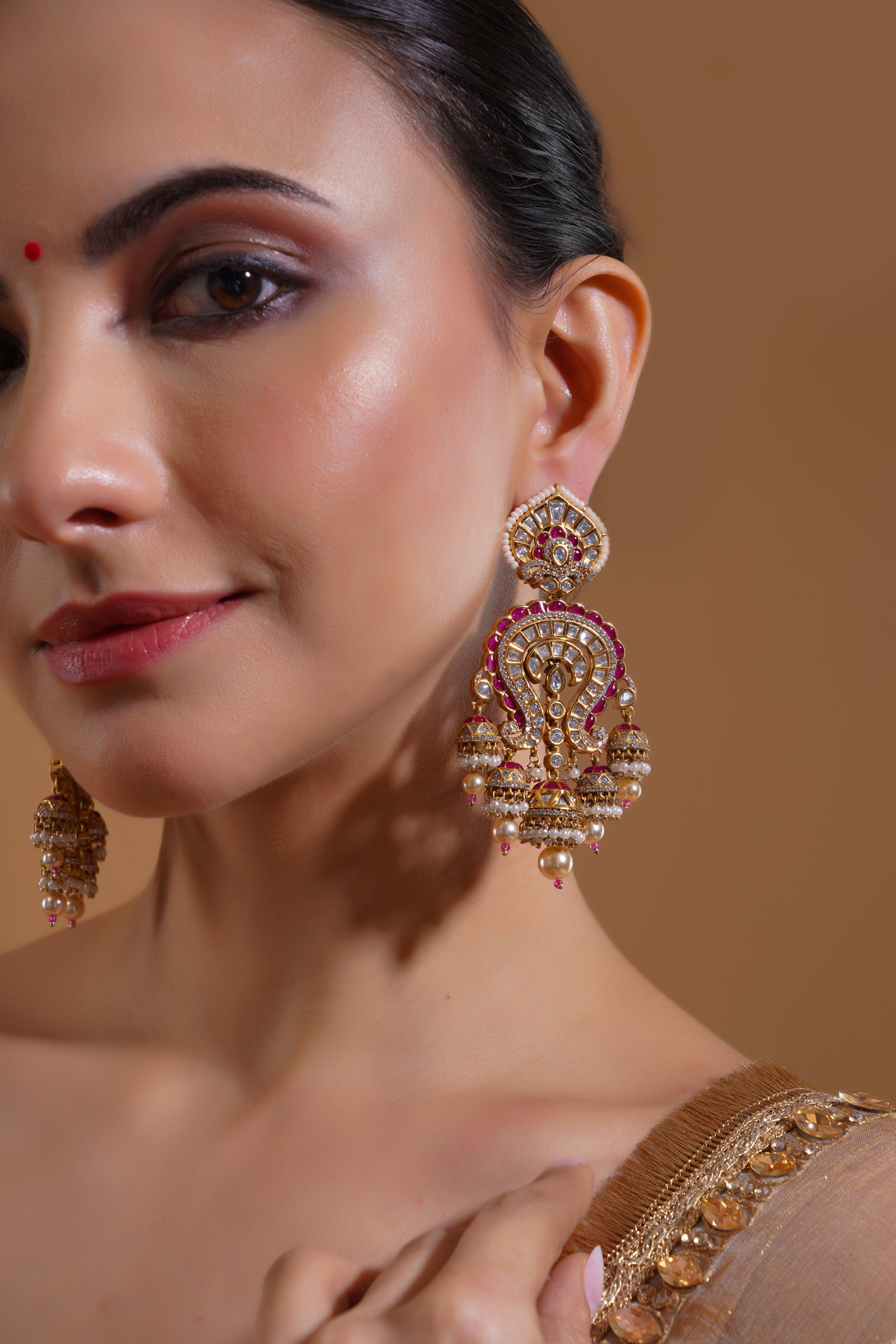 MANDIRA JHUMKA