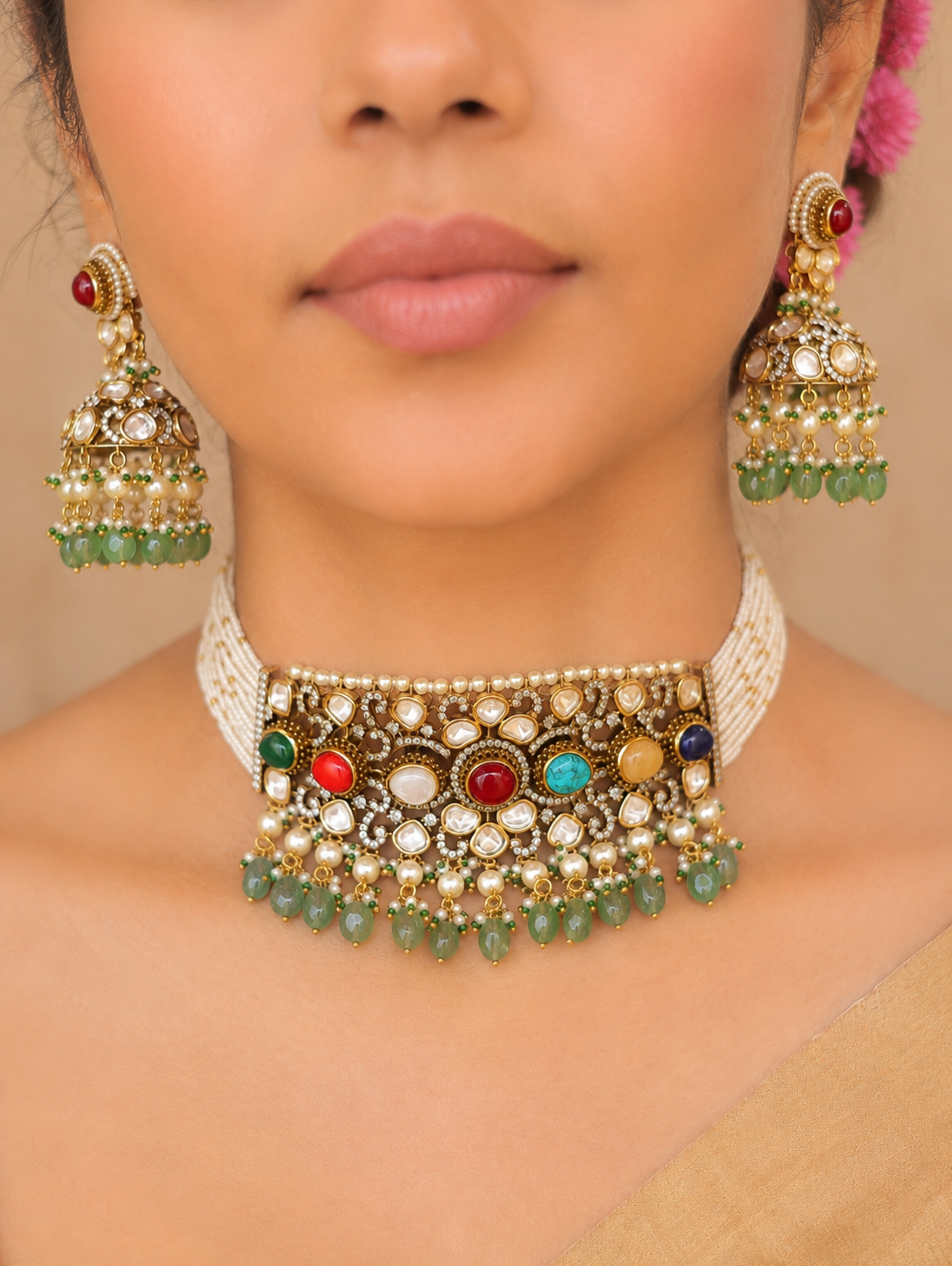 Navraas Choker
